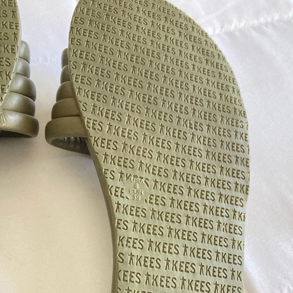 TKEES sandals - Picture 5 of 5